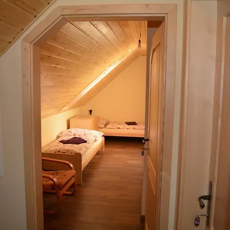 Pensjonat Sklep Sv. Urbana 3*